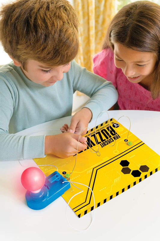ערכת חשמל ואלקטרוניקה לילדים, הרכבת מעגל חשמלי - יצירת משחקי אלקטרוניקה לילדים Kidzlabs ילדים מרכיבים מעגל חשמלי